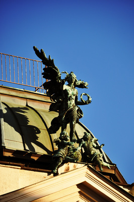 Statue